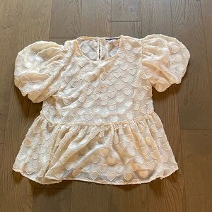 I am selling a blouse